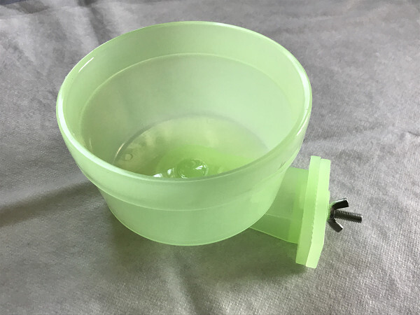 未使用 ターンロックカップ L えとぴりか (エサ入れ/餌入れ/水入れ/ケージ/固定/大型/鳥/小動物/オウム/インコ/ペット/フードボール) AA/1拍卖