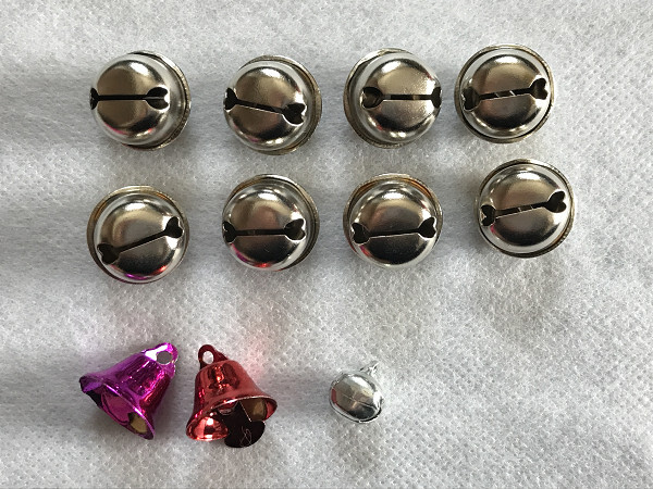 福鈴 鈴 3種類 11個セット 15mm 銀色 赤 ピンク/ベル/bell/ミニベル/すず/ハンドメイド/手芸/パーツ/素材/小物/飾り拍卖