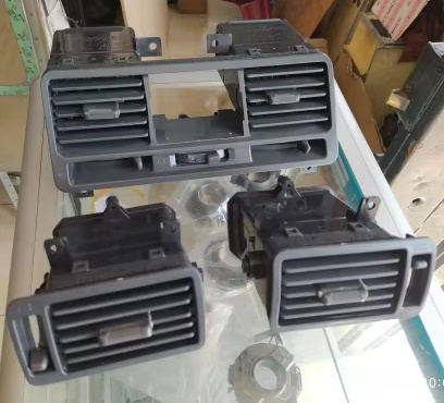 三菱 MITSUBISHI パジェロ モンテロ v24 v31 v32 v33 v43 v44 v45 v46 1990-2004 エアベント エアコン mr308038拍卖