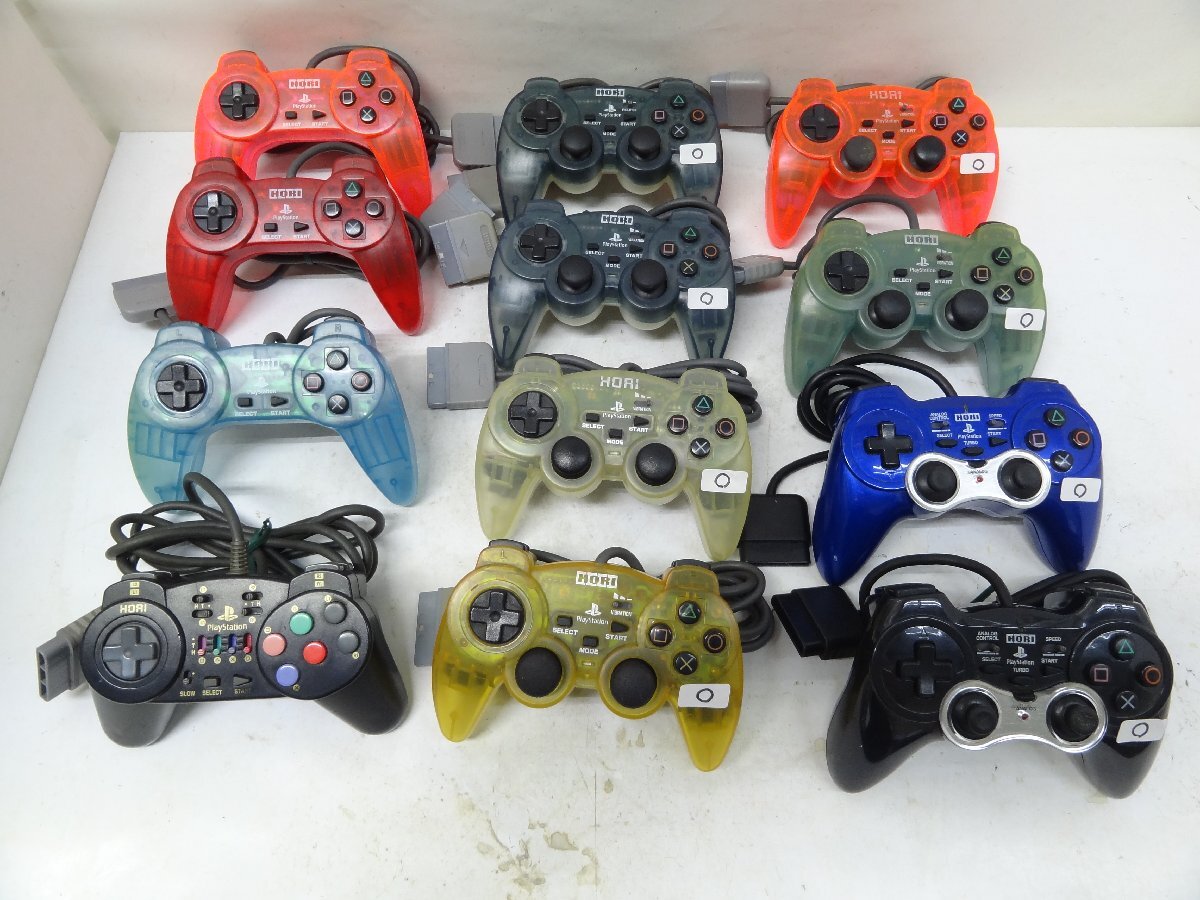 8■/Zこ9367 HORI PS1、PS2用 コントローラー // アナログ振動パッド、HORIパッド、ファイティングコマンダー等 12個 まとめ 保証無拍卖