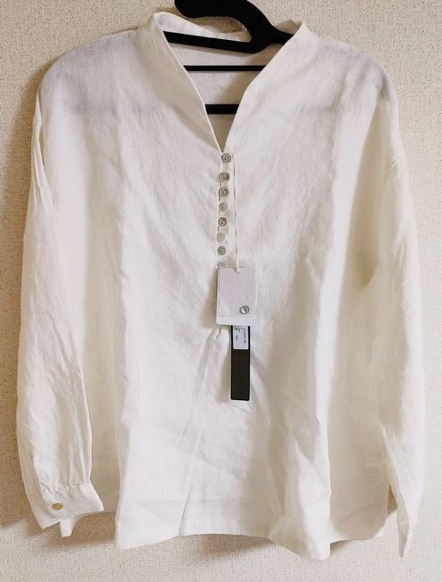 Fサイズ 08mab ゼロハチマブ 長袖 ブラウス 多ボタン 貝ボタン 麻100% 白 未使用 タグ付き FREEサイズ フリーサイズ拍卖