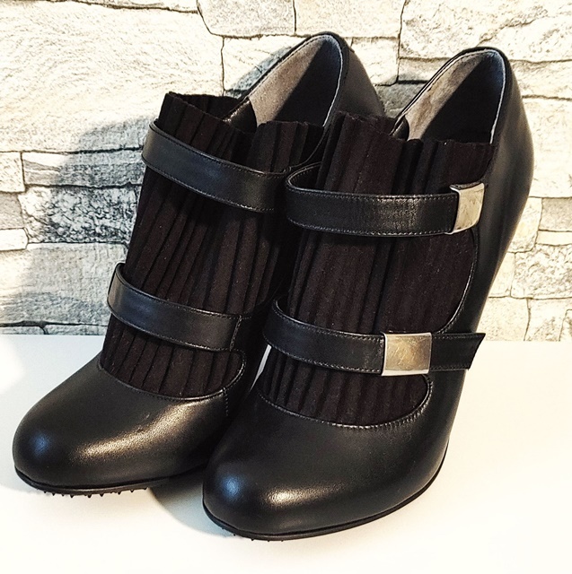 靴 23.0㎝ DIANA ダイアナ amorosa アモロサ パンプス ハイヒール ヒール11㎝ 黒 ソール加工あり拍卖