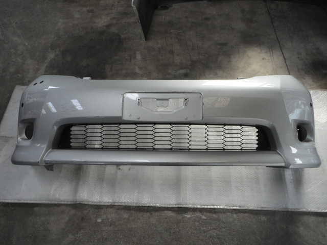 ZNM10 ANM10 ANM15 アイシス フロントバンパー 純正 52119-44440 TOYOTA ISIS拍卖