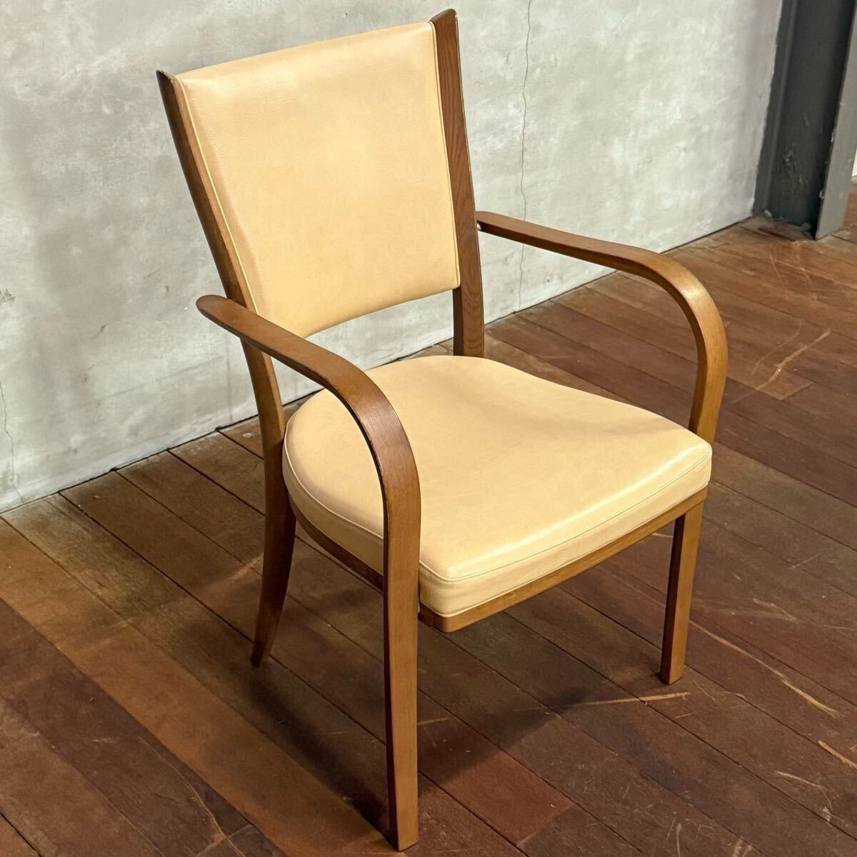 H15K48c カリモク karimoku ダイニングチェア ヴィーガンレザー アームチェア オーク無垢材 食卓椅子 肘掛椅子 モダン 椅子拍卖