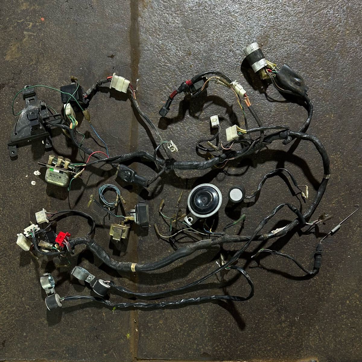 HONDA/ホンダ CB750 EARA HONDAMATIC 純正 メインハーネス ホーン/リレー/センサーなどその他諸々セット CB750エアラ/EARA/希少車拍卖