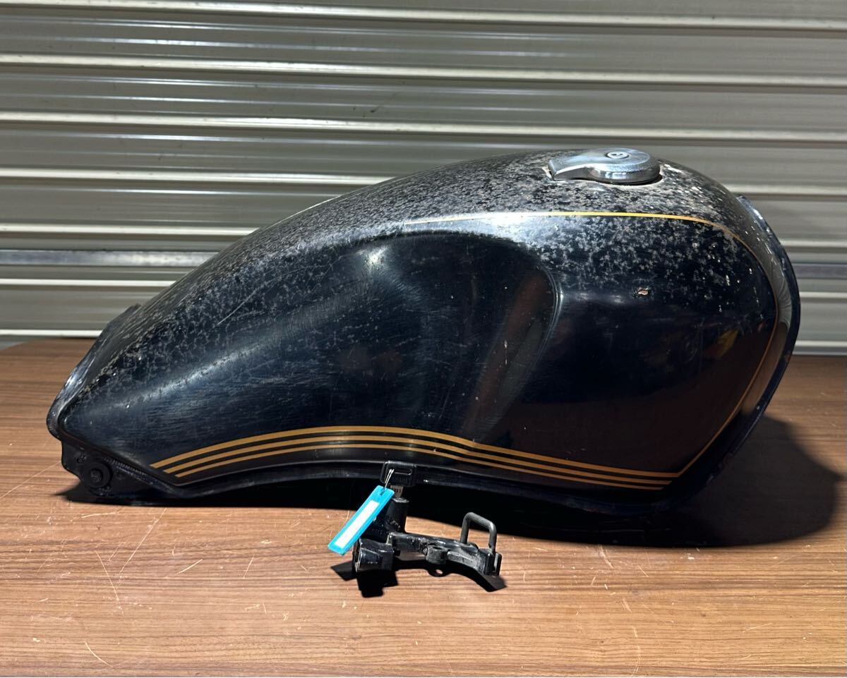 YAMAHA/ヤマハ 5G8 XJ750A 純正 フューエルタンク ガソリンタンク キャップ/ヘルメットホルダー タンク/燃料/鍵/キーセット拍卖