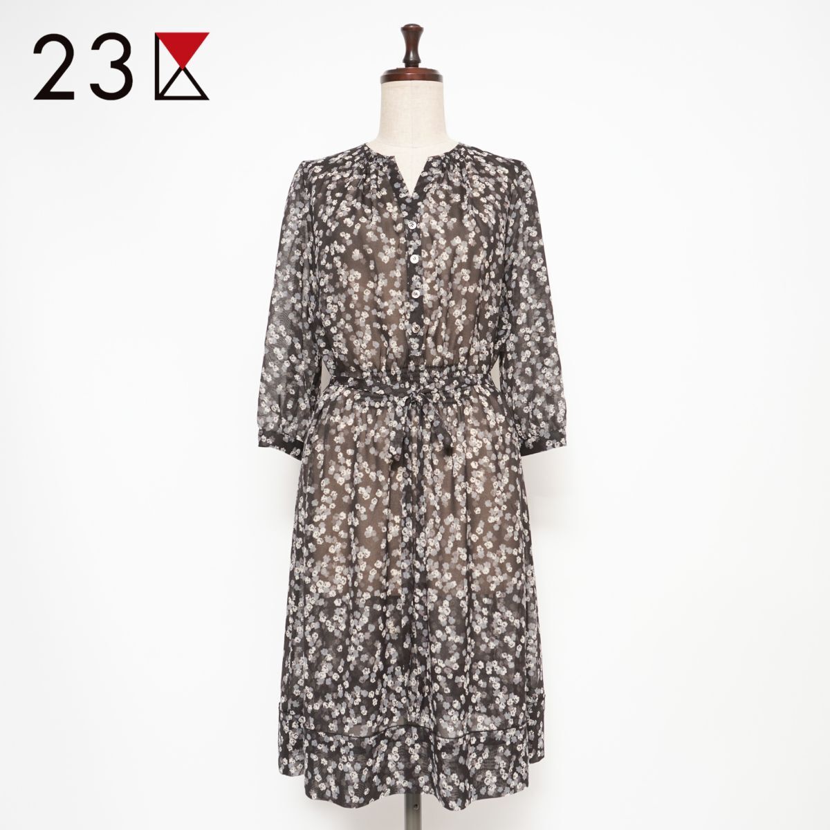美品 23区 小花柄ギャザーシフォンワンピース ミモレ丈 七分袖 レディース オンワード樫山 ブラック 黒系 サイズ38*ED741拍卖