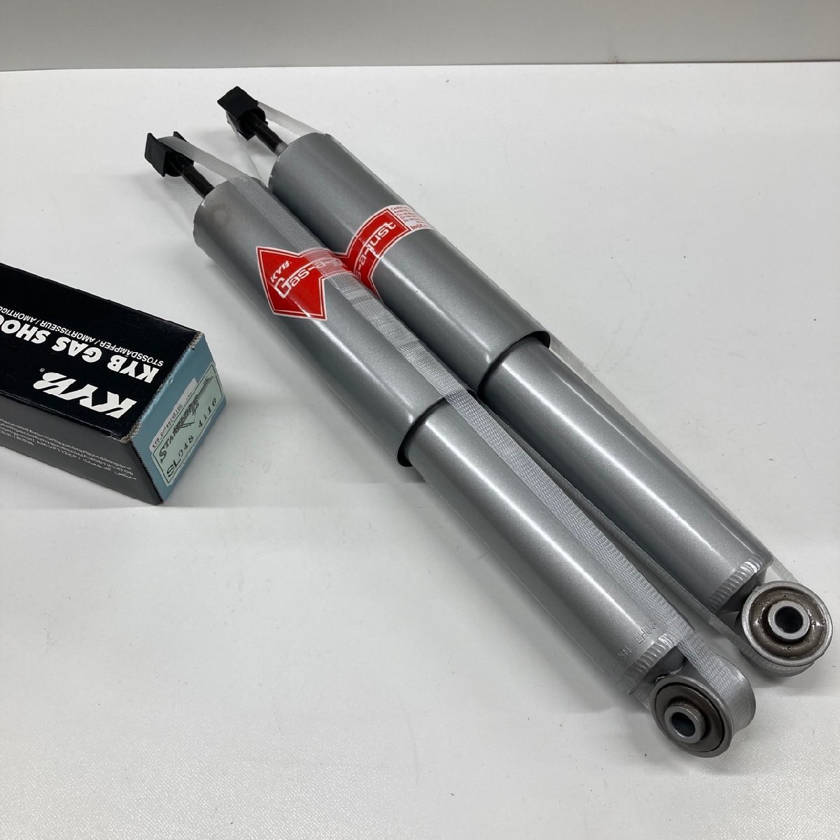 特価売り切り!新品 左右セット USカヤバ リア ダンパー ショック アブソーバー 67y-69y シボレー カマロ ベビカマ シングル リーフ拍卖