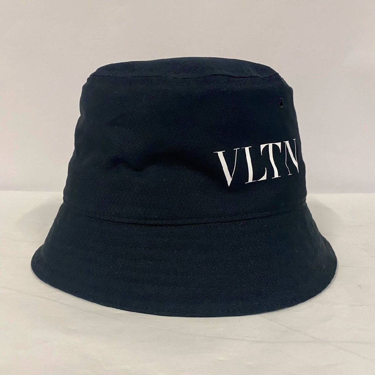 VALENTINO GARAVANI ヴァレンティノ・ガラヴァーニ VY2HGA11UXI バケットハット ブランド 帽子 バケハ ブラック レディース拍卖