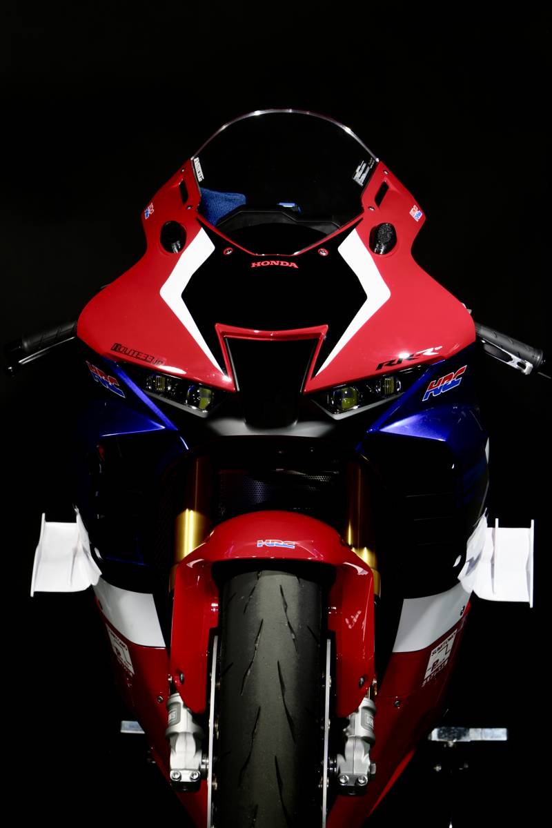 Route33オリジナル ホンダCBR1000RR-R(SC82)用ウイングレットtype3’【ホワイト】期間限定でRoute33オリジナルステッカー付拍卖