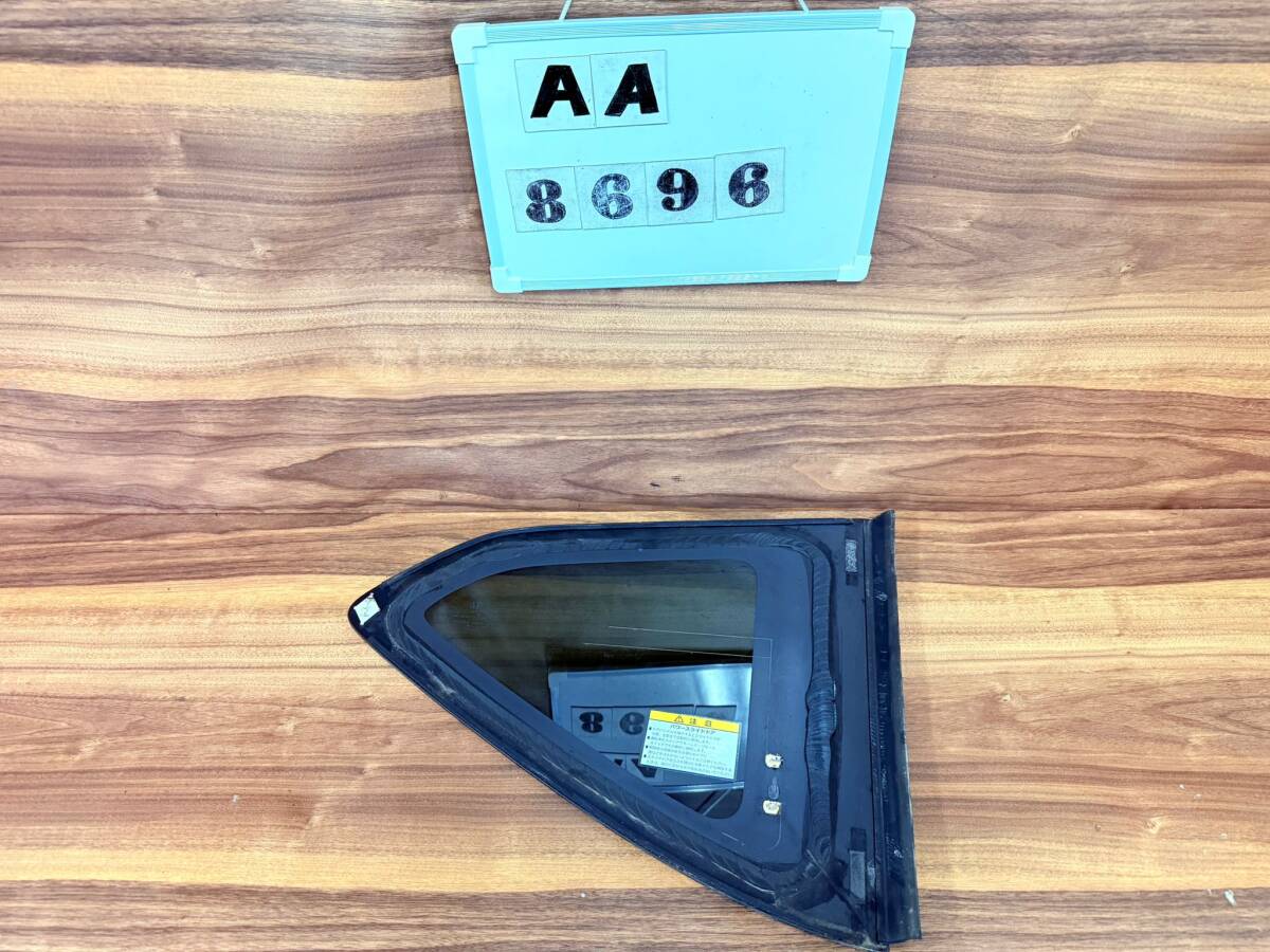 ★★★AA8696★★★ GP7 フリード 左 クォーターガラス拍卖