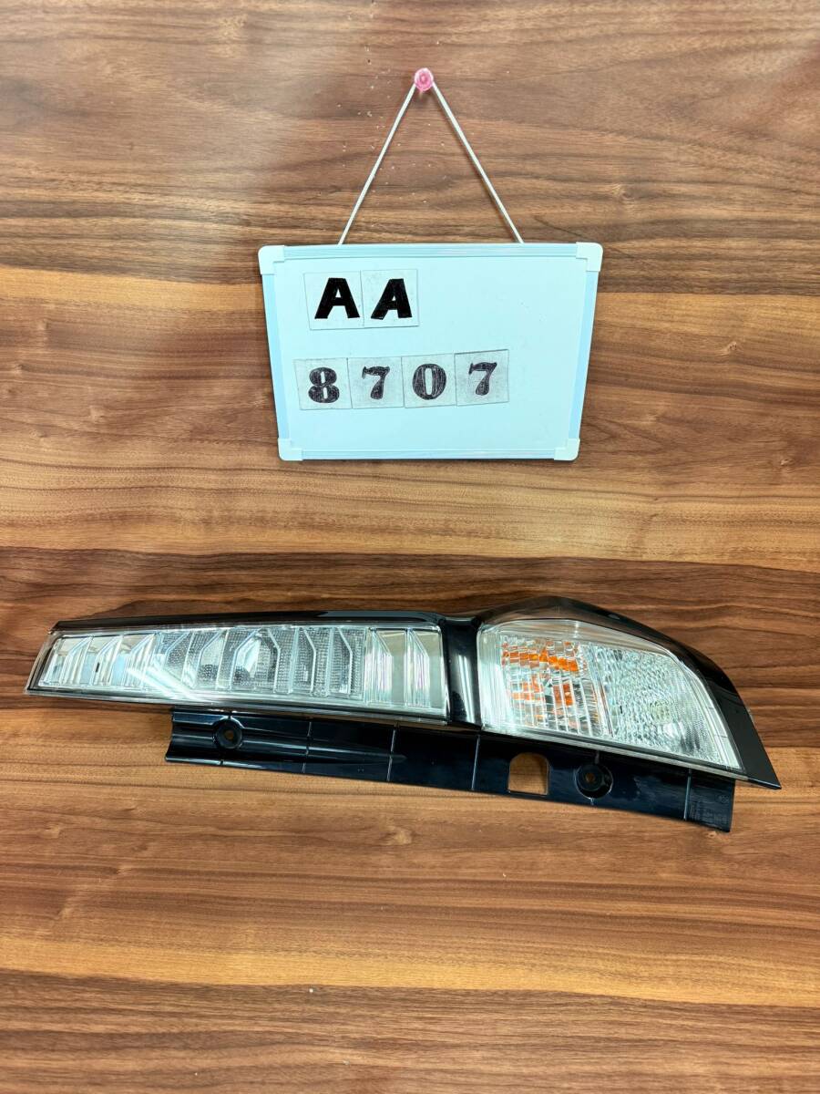 ★★★AA8707★★★ タンク DBA-M900A 右 テールランプ 拍卖