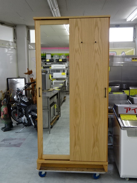 1255 ● LEGNATEC レグナテック サーラ ワードローブ クローゼット W900×D587×H1900 チェスト タンス モダン 北欧拍卖