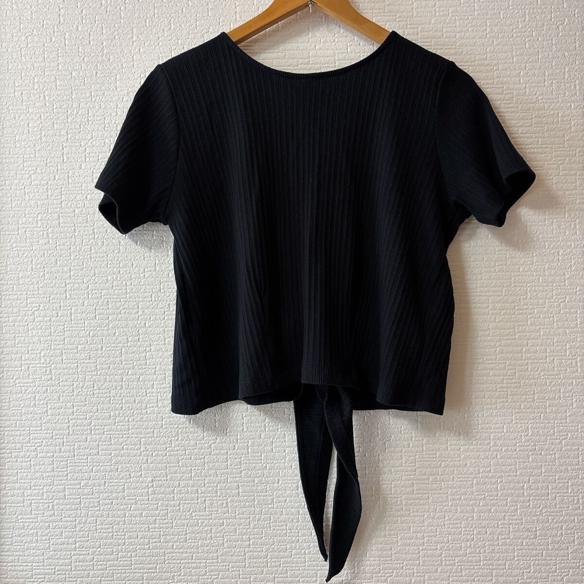 マウジー バッグリボン カットソー Fサイズ 重ね着 半袖 後ろ縛り リボン 黒 レイヤード BLACK Tシャツ 綿 ボレロ MOUSSY 秋 背中開き 色気拍卖