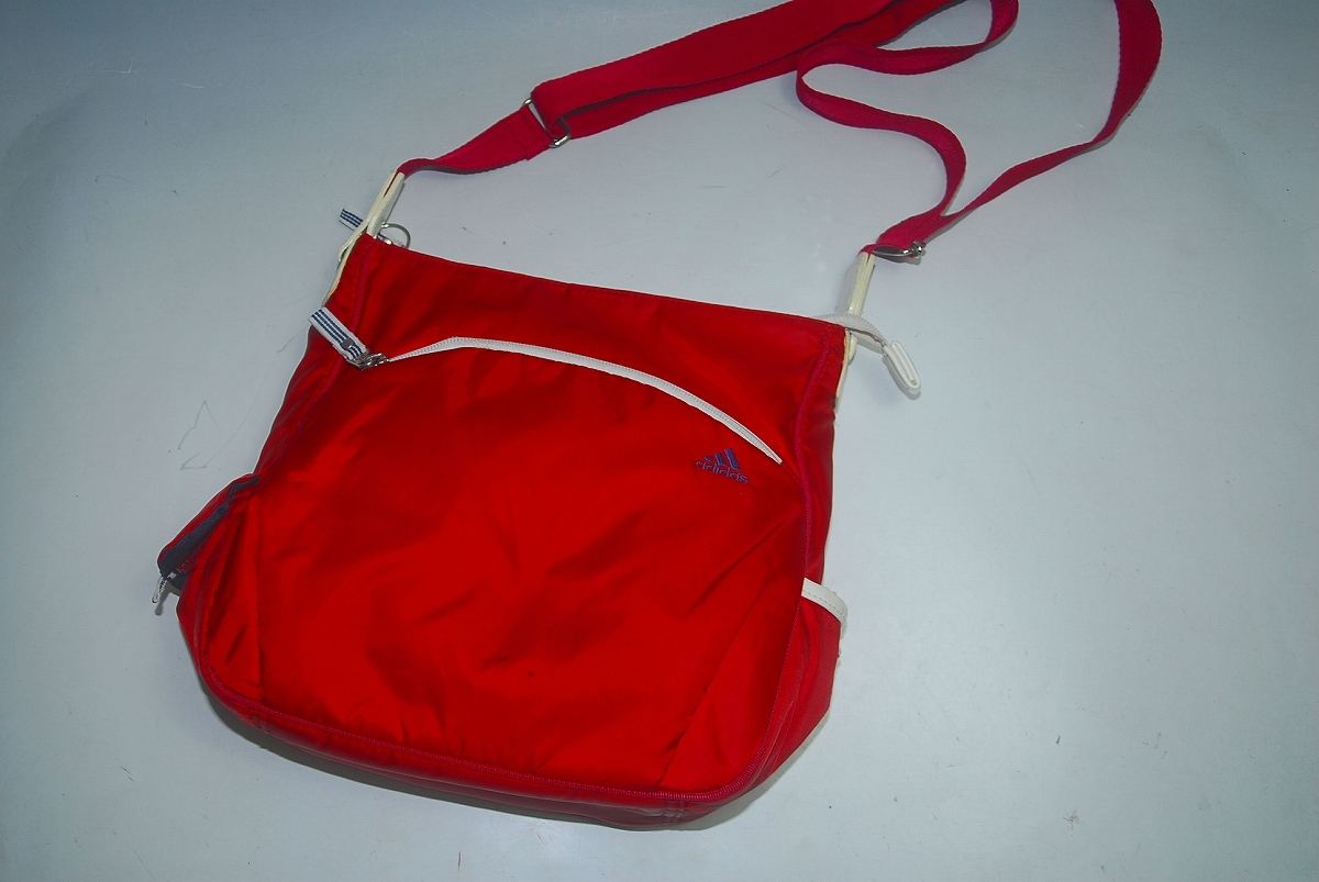 BBZ85◆最終価格!早い者勝ち!他でも即決出品中!アディダス◆adidas/存在感抜群!洗練されたデザイン!ショルダー・バッグ拍卖