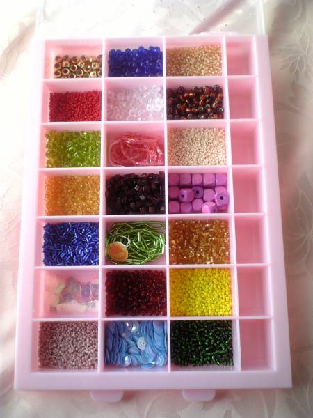 `*:;,.★ 色んなピーズ 21種類★・:.,;* ボックス付き♪B拍卖