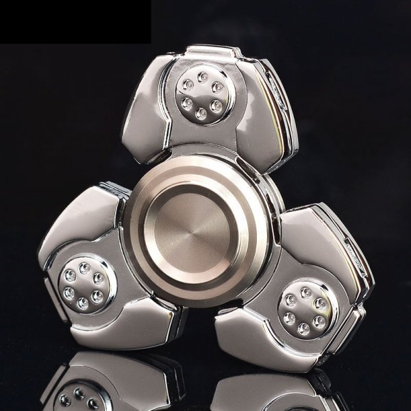 ハンドスピナー 指スピナー 金属製 ケース付 おもちゃ 玩具 ストレス解消 集中力アップ拍卖