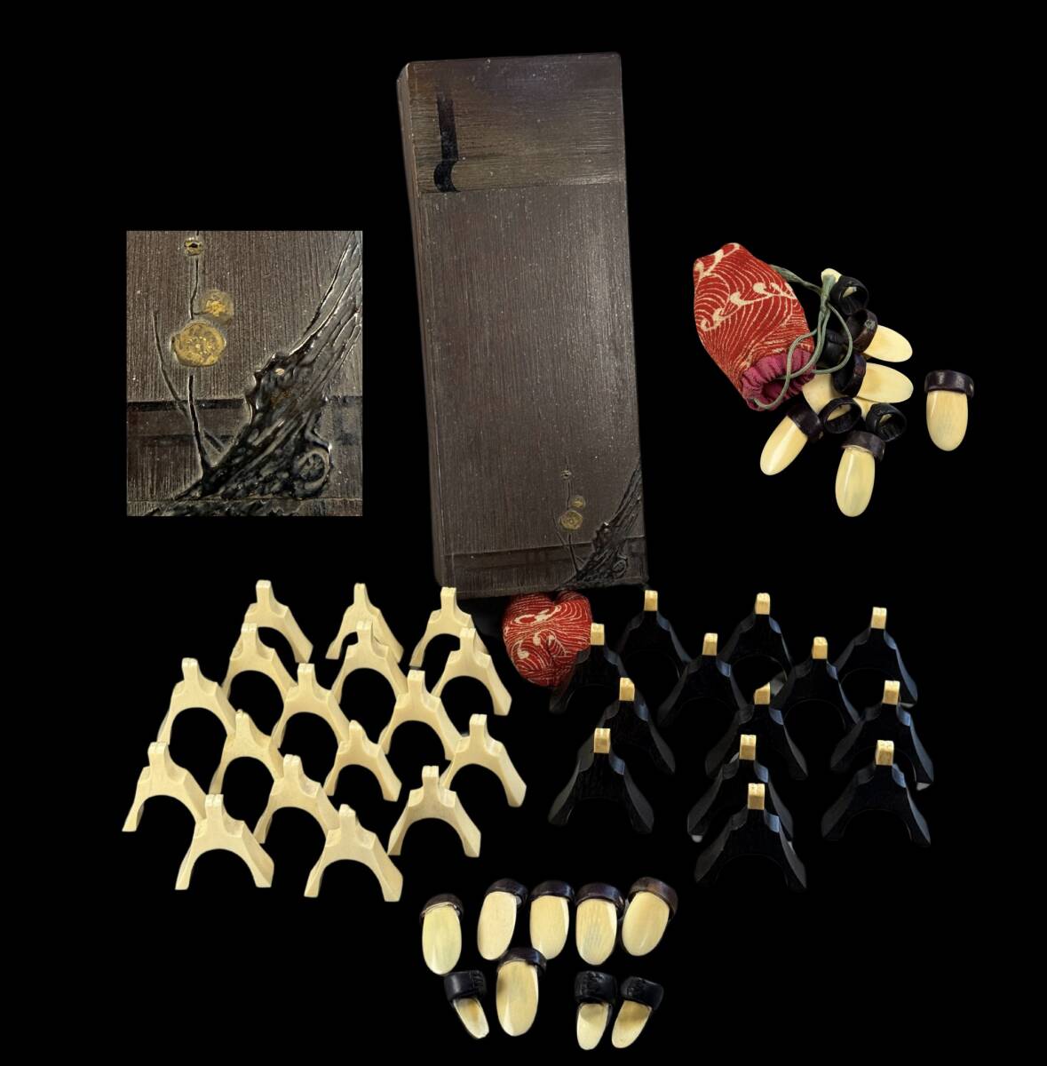 【偲】琴柱 天然白材 黒檀 木 箏柱 琴 箏 弦楽器 和楽器 琴小物 重約234g 167g 高さ5cm 幅4.8cm 伝統楽器 房飾り付 r-645拍卖