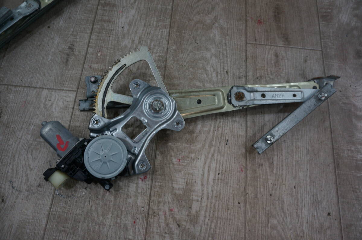 C808 パワーウィンドウ モーター 右 BRZ ZC6 スバル 61188-CA000 DENSO 062040-3330拍卖