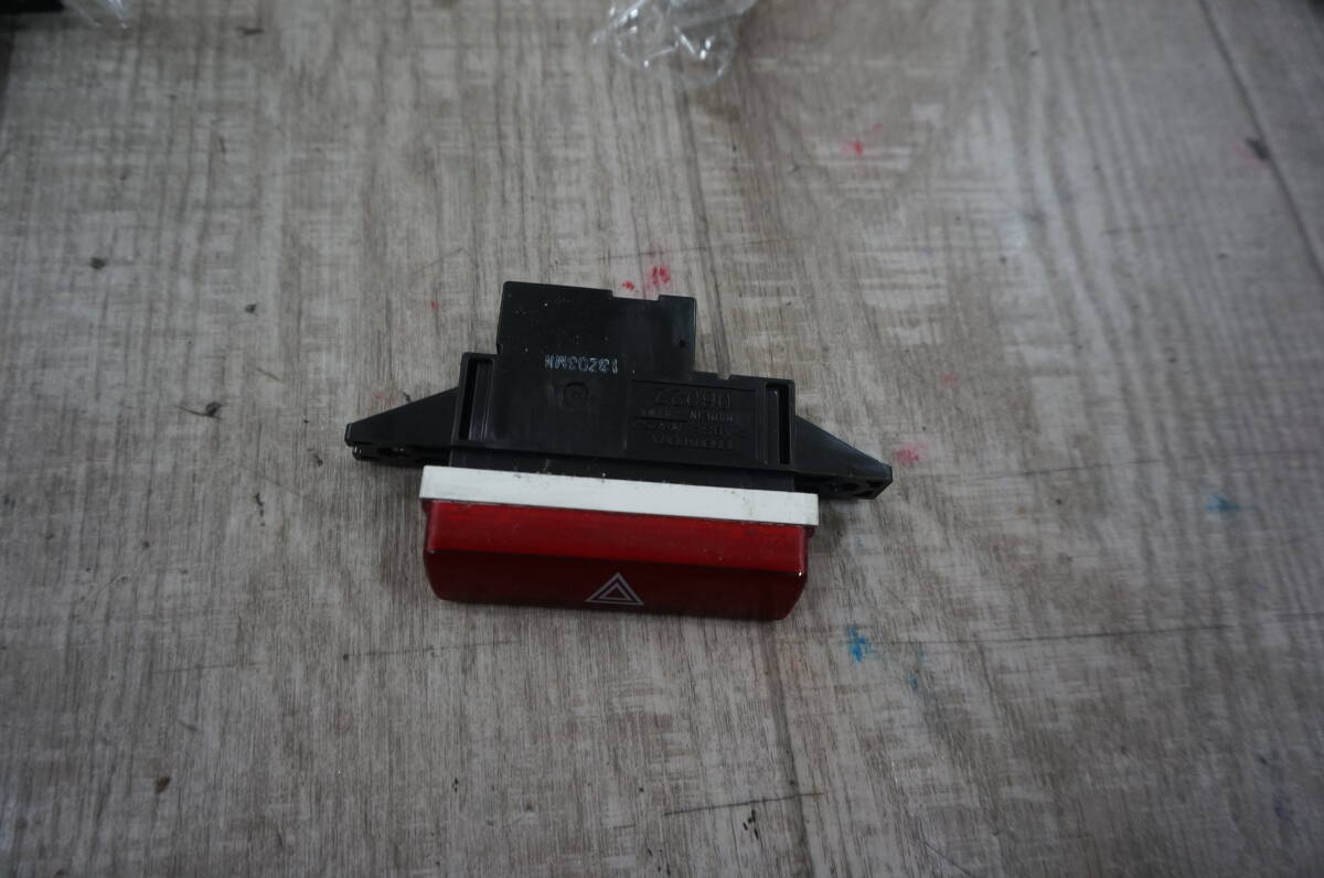 C945 オデッセイ ハイブリッド(RC4)ハザードスイッチ 中古拍卖