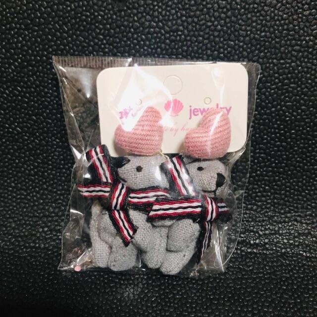 グレー マスコット ぬいぐるみ ピアス アクセサリー ふわふわ リボン テディベア くま クマ 両耳 韓国 原宿 ハロウィン 仮装 クリスマス拍卖