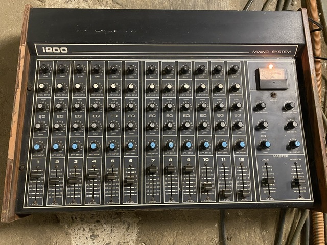 PEAVY ミキサー PA 1200SERISE ビンテージ スタジオ バンド 収録 ヤマハ 拍卖