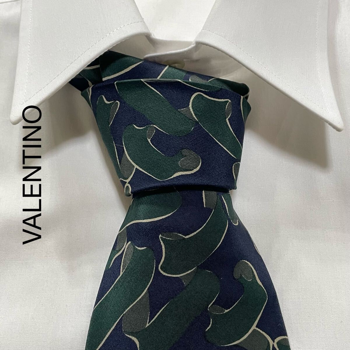 VALENTINO ヴァレンティノ パターン柄 シルク ネクタイ イタリア製 ネイビー グリーン カーキ TG1484拍卖
