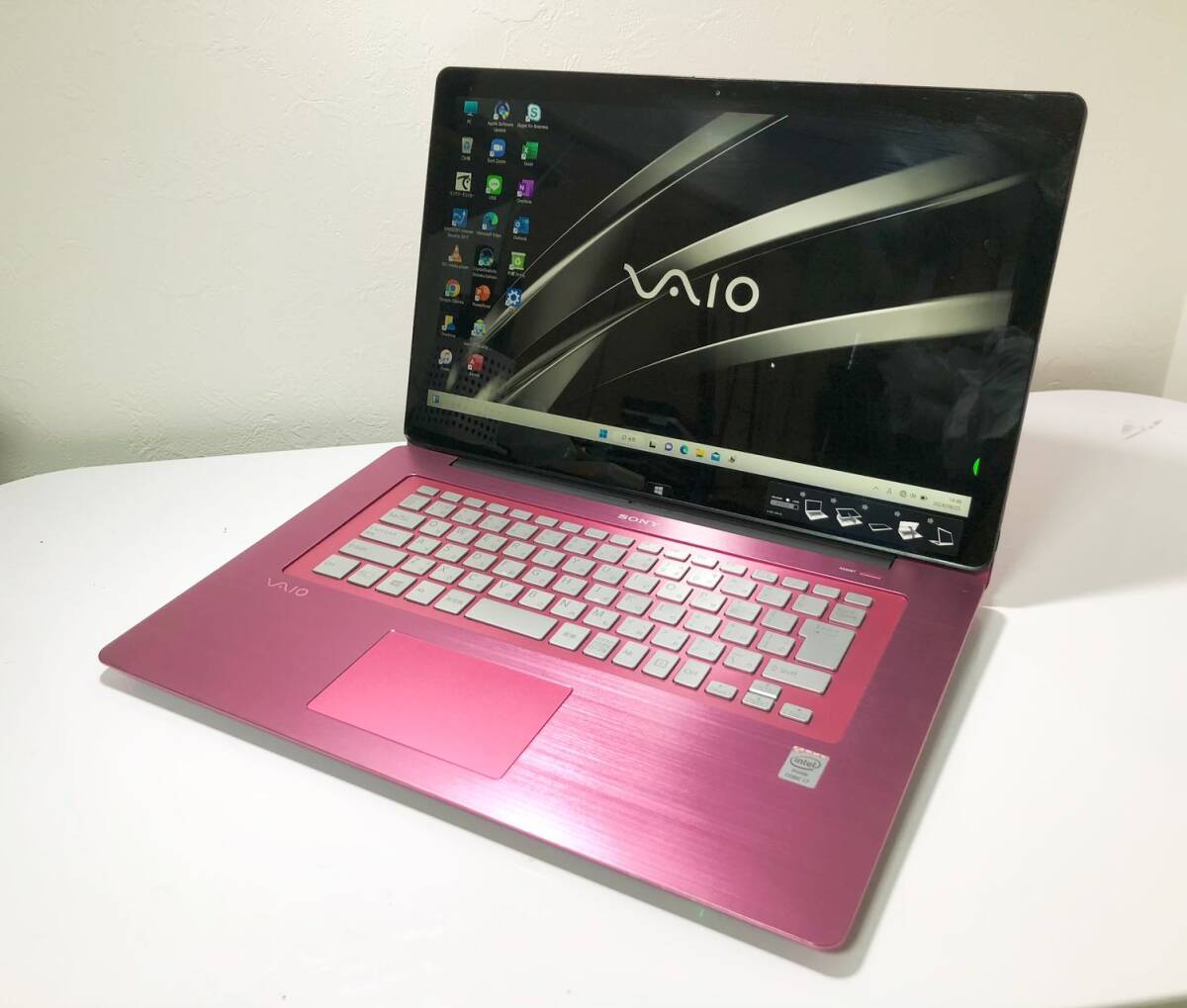 office2024搭載 !VAIO SONY SVF15N18DJP i7-4500U メモリ8GB SSD256GB カメラ/15.5型タッチパネル FuHDWin11pro拍卖