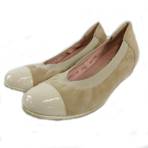 レバーべ le babe パンプス ラウンドトゥ スウェード エナメル切替え インヒール イタリア製 ベージュ 38 レディース拍卖