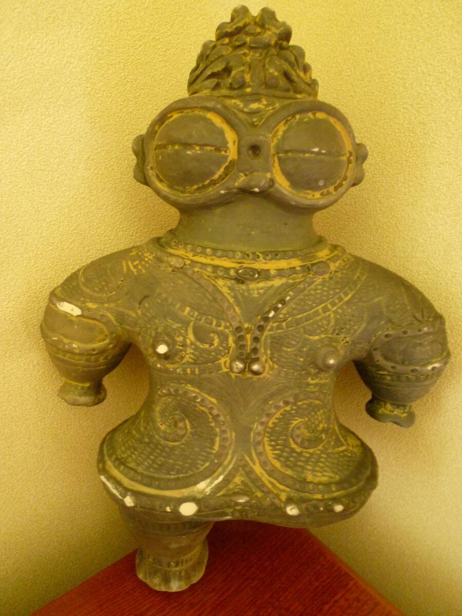 【即決・大型土偶】遮光器土偶 34㎝ 複製品 レプリカ 土器 縄文 遺跡 置物 インテリア 骨董品 アンティーク ビンテージ縄文時代 縄文土器拍卖