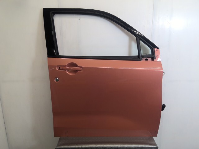 サクラ ZAA-B6AW 右 フロント ドア パネル 80100-7PA0J X42 P59拍卖