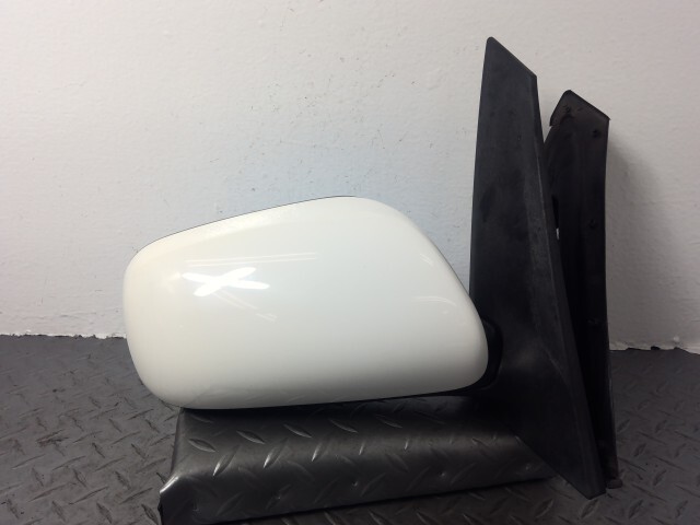 プリウス NHW20 右 ドア ミラー 87910-47081 040拍卖