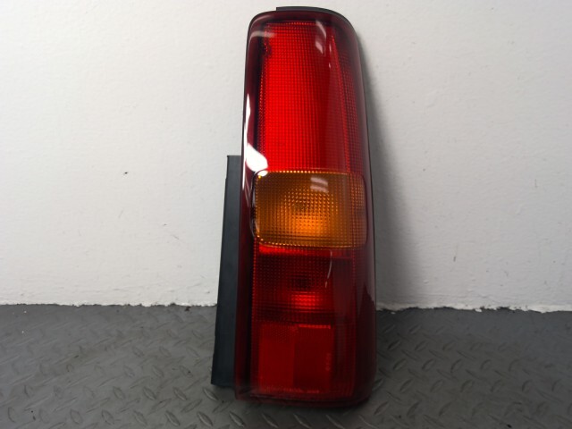 ジムニー JB23W 右 テール ランプ ライト 35650-81A00拍卖