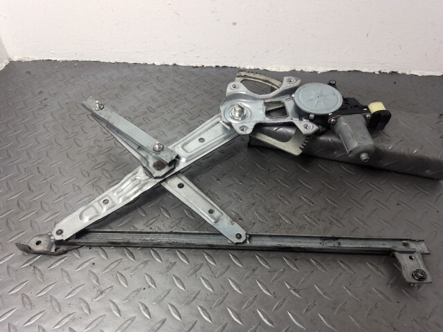 86 ZN6 右 フロント ドア レギュレター モーター SU003-01602拍卖