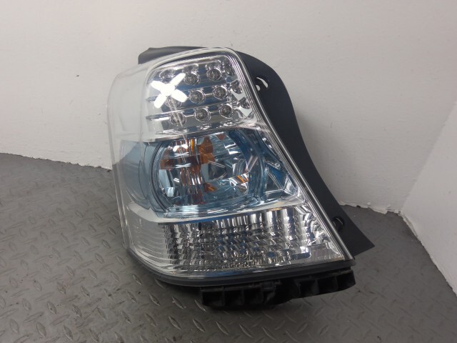SAI AZK10 左 テール ランプ ライト 81560-75010拍卖