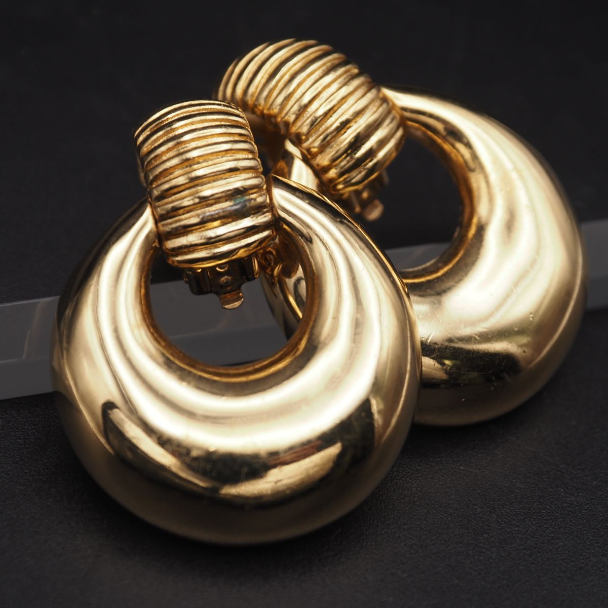 A513 ジバンシイ GIVENCHY PARIS NEW YORK イヤリング ゴールド スウィング デザイン拍卖