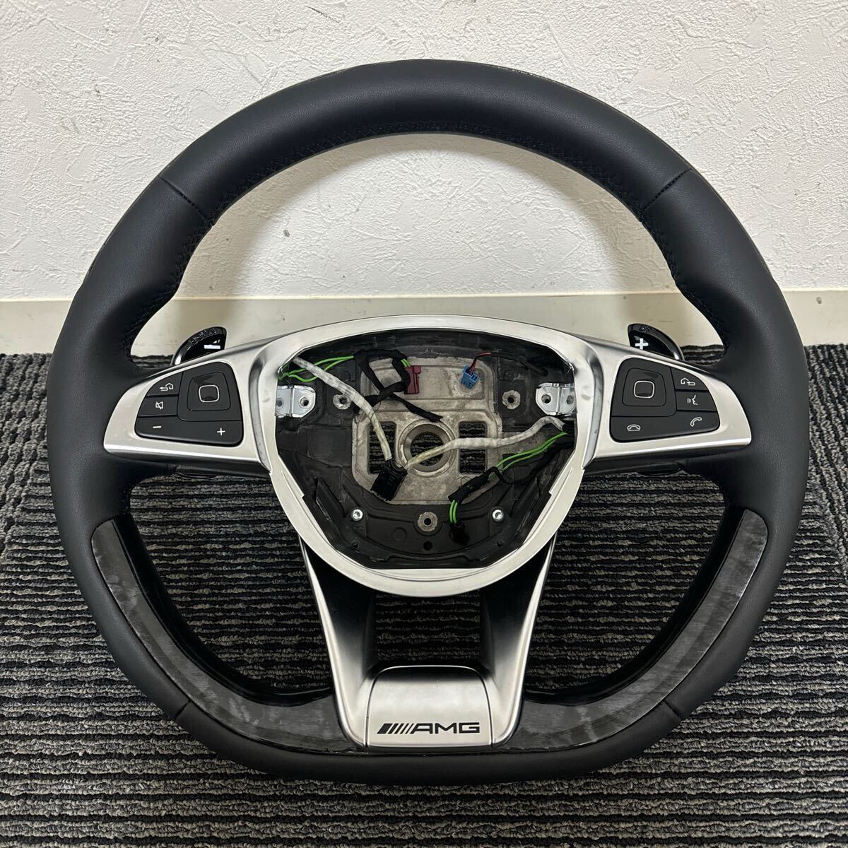 超美品 メルセデスベンツ W205 W213 W218 W176 W246 W117 X253 W292 R231 R172 AMG ウッド スポーツ レザー ステアリング ハンドル Eクラス拍卖