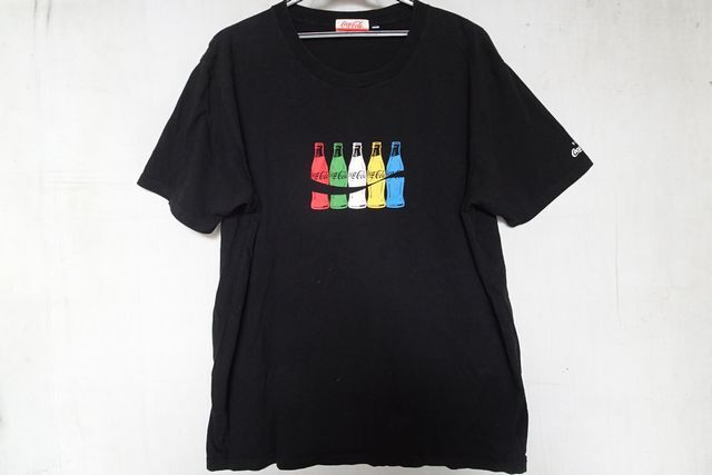 Coca Cola/コカコーラ/半袖Tシャツ/フロントプリント/カラフルなボトル瓶/黒/ブラック/3Lサイズ(6/27R7)拍卖