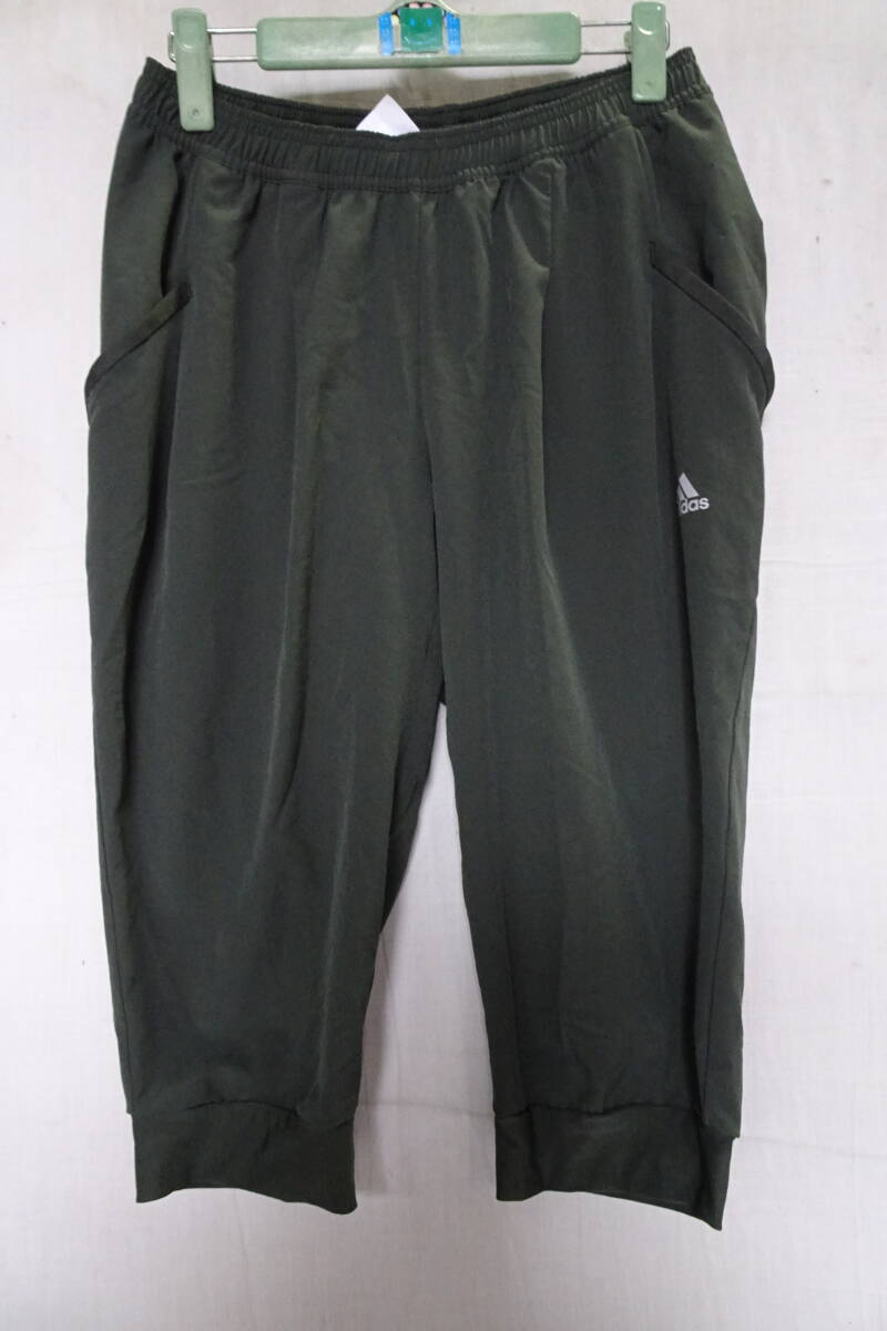 adidas/アディダス/ハーフパンツ/ひざ丈/速乾性/テーパードライン/裾切替入/スポーツ/ダンス/フィットネス/グレー/Sサイズ(6/24R7)拍卖