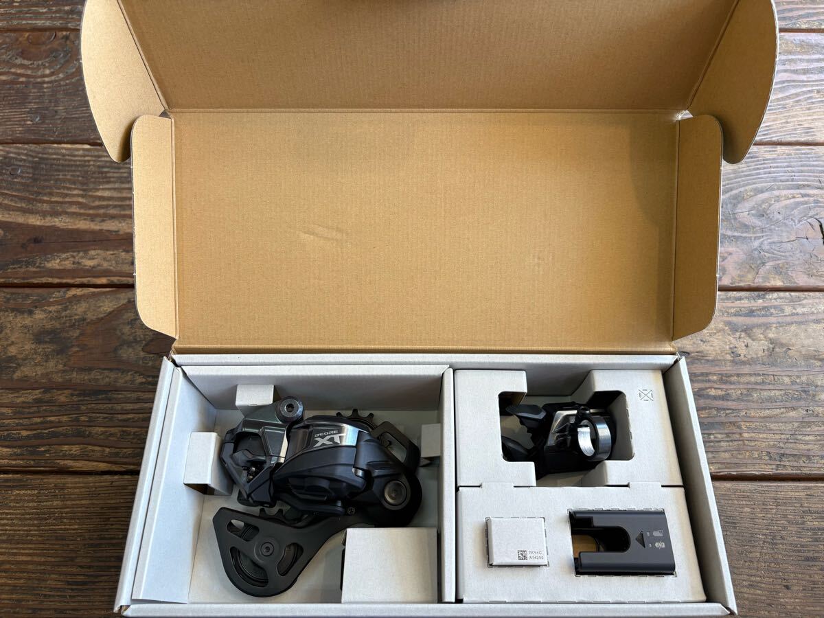 限定入荷 新品 箱入『新型シマノ XT M8250 DI2 GSタイプ ワイヤレス ドライブトレイン アップグレードキット 5点セット』MTB拍卖