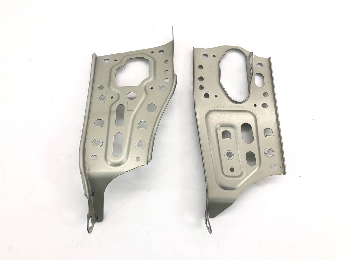 _b191863 トヨタ マークⅡ 2.0 グランデ GX100 オーディオ ステー ブラケット 86211-22180 JZX100 JZX105 GX105 チェイサー クレスタ拍卖