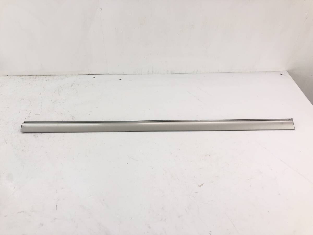 _b191863 トヨタ マークⅡ 2.0 グランデ GX100 ドア モール フロント 右 F/RH 75731-22580 28Y JZX100 JZX105 GX105 チェイサー クレスタ拍卖