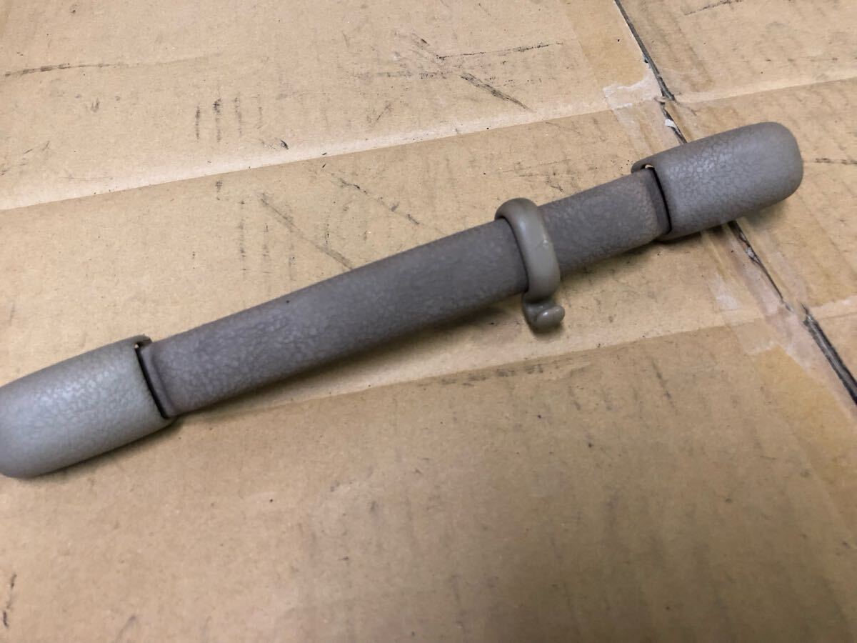 ニッサン ローレル C33 純正 アシストグリップ 茶 一本のみ LAUREL拍卖