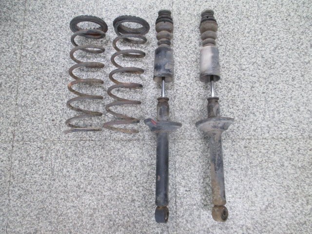 FK10、日産フィガロ、リアストラット(左右)ジャンク、、、拍卖