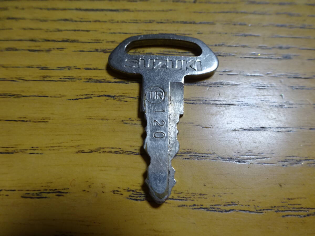 中古スズキ純正キー キーナンバー120番 1本300円~拍卖
