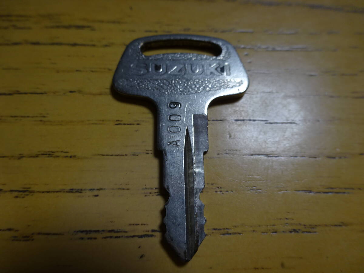 中古スズキ純正キー キーナンバーA009番 1本300円~拍卖