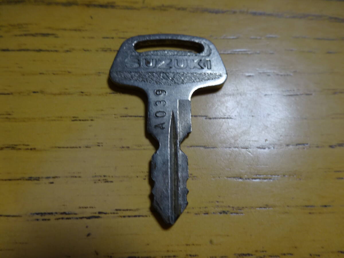 中古スズキ純正キー キーナンバーA039番 1本300円~拍卖