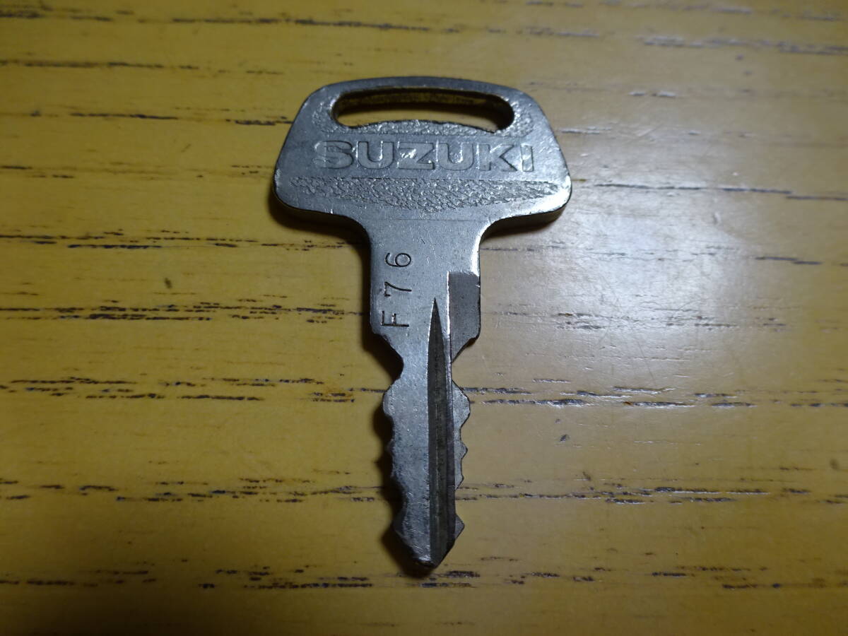 中古スズキ純正キー キーナンバーF76番 1本300円~拍卖