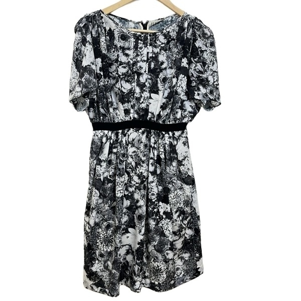 フリッカ FLICKA サイズ0 XS - 黒×白 レディース 半袖/ロング/花柄 ワンピース拍卖
