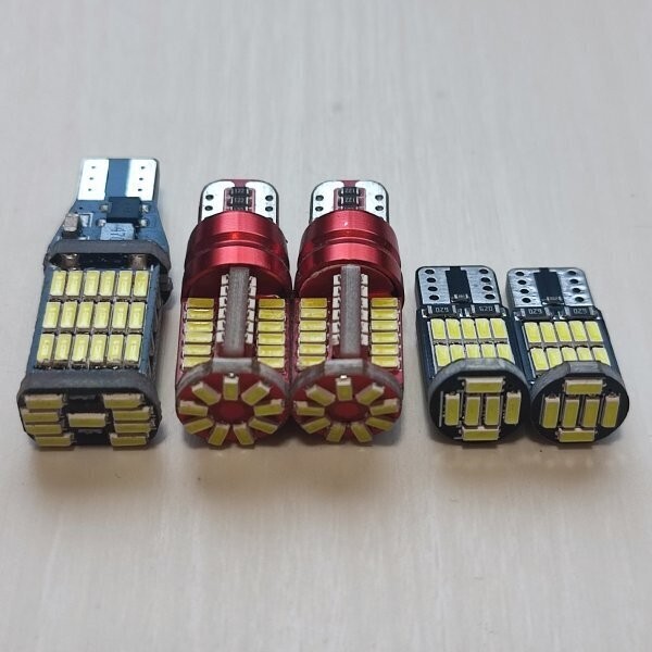 DA63T キャリイトラック 超爆光!T10 LED スモール ルームランプ バックランプ ナンバー灯 5個セット 51 52 62系 DA16T スズキ /45/57/26拍卖